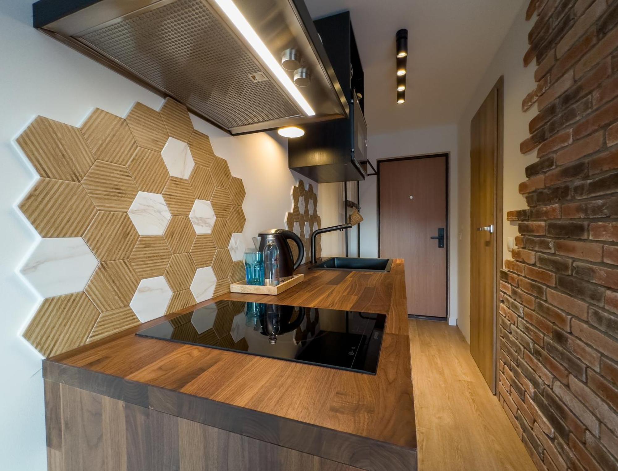Redbrick Center Iv